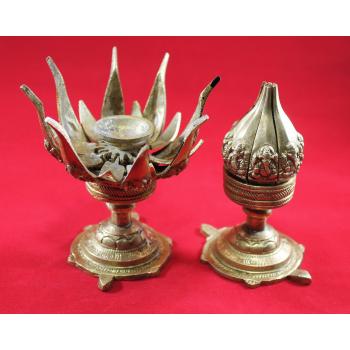 3260 Brass Lotus Candle Stand