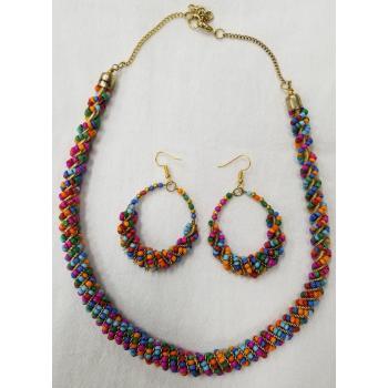 KIN-28 Glass Beads Necklaces